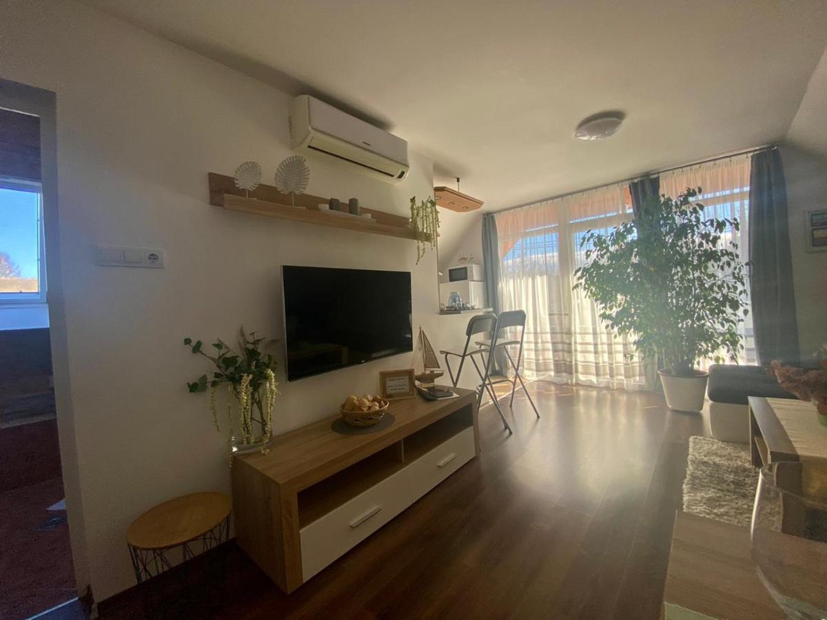 Munkacsy Apartmanok Balatonfenyves Exterior foto